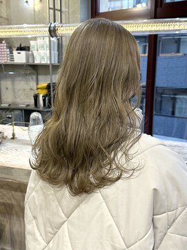 ヲタク(wotaku.) オリーブグレージュアッシュベージュダブルカラーブリーチ透明感