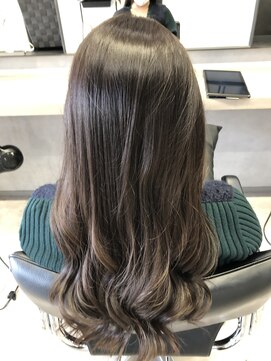 ウノ 若葉台(UNO) ロングレイヤー/ニュアンスカラー/ヘルシースタイル