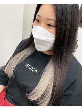 ラポールヘアリゾート(Rapport Hair Resort) インナーカラー