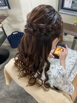 リエラ 新宿(RIERA)&nbsp;ヘアセット/ヘアメイク/巻きおろし/逆毛/卒業式[新宿/新宿駅]