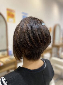 ルシードスタイル ナチュールトゥ(LUCIDO STYLE nature to) アシンメトリーのショートボブ