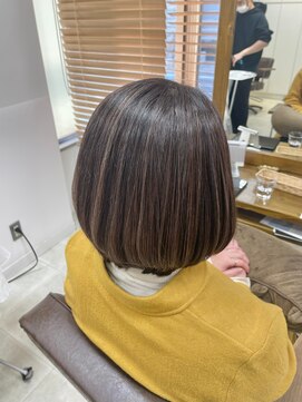 フラココ 荻窪店(hurakoko trico) [脱白髪染め]ミニボブ×白髪ぼかしハイライト