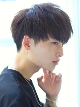 クロト 福岡本店(KUROT) ミディアム黒髪刈り上げマッシュ