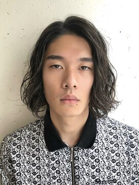 マカロニコースト(macaroni coast) メンズミディアムハイライトパーマ