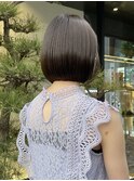 前下がり直毛多毛黒髪ボブ切りっぱなしはねないまとまる楽