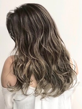 バブルス 新所沢店(BUBBLES) カジュアルハイライナチュラルグレージュ