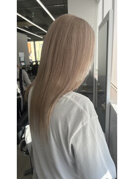 エゴル ナゴヤサカエ(ENGOL NAGOYA SAKAE) 【田中莉香】ミルクティー