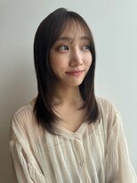 トリッカバルコニー ハヤマ(tricca Balcony Hayama) ミディアムレイヤー/フェイスレイヤー/ナチュラルストレート