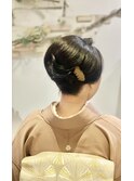 色留袖で受賞式ヘア