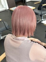 エミタス 柳通り(Emitas.) 柔らか見えする淡めピンクベージュ/和歌山