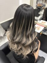 ヘアーデザイン ジェルム(Hair Design germe)&nbsp;ブラック×グレーバレイヤージュ風 / YUDU