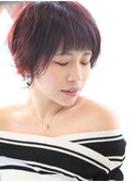 【アキ☆情熱的なルージュカラーで個性派ショートスタイル】