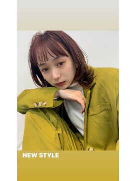 ローウェ 名駅(Louwe) 20代,30代,40代小顔外ハネミディアム[名駅/名古屋駅前]