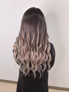 ブランシスヘアー(Bulansis Hair) #グラデーション #グレー #シルバー