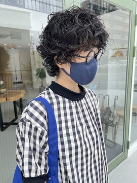 エマン(AIMANT) ショートマッシュ ハードパーマ