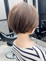 30代40代50代耳かけショート前髪なしハンサムショートカット