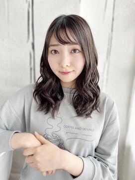 ナル 宇都宮(nalu) 透け感バングの大人ミックスカール
