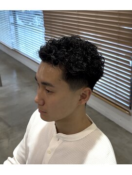 グランデュール 浜松小豆餅店(GRANDEUR) 極道パーマ