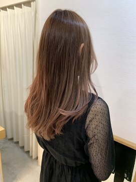 ピンクベージュグラデーション