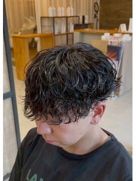 エッジ(EDGE) 大分メンズ刈り上げ波巻きスパイラルパーマスタイル