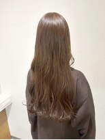 カサネ(KASANE)&nbsp;スーパーロング　ベージュ　透明感カラー　ツヤ髪　似合わせ