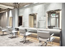 ラフィス ヘアー リノ 三宮店(La fith hair lino)の雰囲気(落ち着いた店内はゆったりと過ごせて、リラックスできます♪)