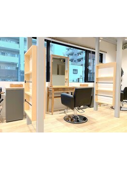 半個室のプライベート空間でサロンテーマでもある"大人リラックス"を提供iいたします◇【府中/半個室】