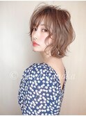 大人可愛い20代30代40代小顔ワンサイドショートボブ丸み前下がり