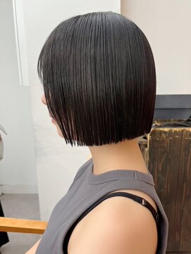 ネオリーブ クーロ(Neolive curro) 小顔タッセルボブ×美髪[ぱつっとボブ/縮毛矯正/横浜韓国]