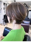 白髪ぼかしハイライト/大人ショートボブ/似合わせカット