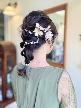 ティーズヘアイナガキイヴピアジェ 編みおろし_ヘアセット_結婚式