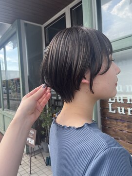 ルーモ(Lumo) マッシュショート／透明感カラー／グレージュカラー