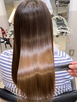 メルバイグラフ 梅田(mel by GRAFF)&nbsp;「髪質改善で叶える憧れのツヤ髪ケア」