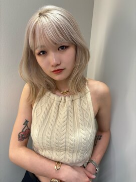 ソル 栄矢場町(SOL) ホワイトシルバー