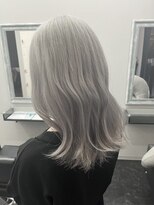 バレ(BALE)&nbsp;シルバーカラー/ハイトーン/ブリーチ/滋賀ハイトーン