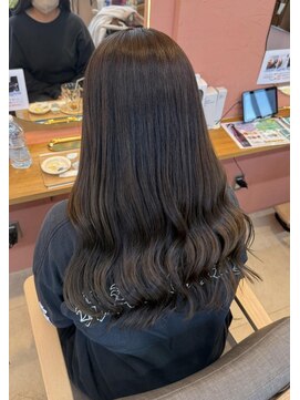 ソトエアンドマーブ 久喜店(SOTOE&marbb) オリーブベージュ、ゆるふわ巻き