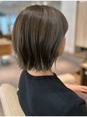本八幡×カーキベージュ×切りっぱなしボブ×ケアブリーチ