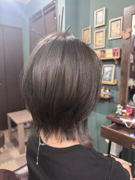 ルポ(Repos) ウルフボブスタイル