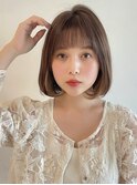 ミルクティーベージュ大人かわいいベージュインナーカラーボブ