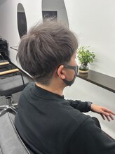 エミタス 柳通り(Emitas.) メンズハイトーン グレーアッシュ グレーベージュ 和歌山