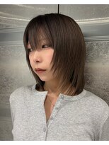 ノラ ウメダ(NORA UMEDA)&nbsp;レイヤーカットシャギーカットミディアムレイヤーY2K平成
