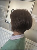 丸みシルエットの大人ショート