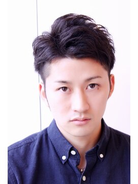 シャカ(SHAKA) ソフトツーブロック ワイルドアップバング 　トランクスヘア