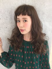 大人可愛いぱっつんオン眉オリーブベージュカラー奈良清水