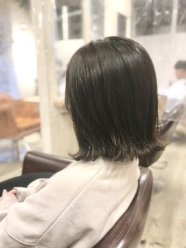 アンプリュス リアン(1+ Unplus lien) 透明感暗髪グレージュ大人外ハネロブ