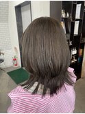 ミディアムレイヤースタイル