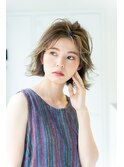大人可愛いハイライトミディボブ20代30代40代50代