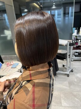 ステラバイケンジ(STELLA by KENJE) 姫カットカールセミディシアーカラー