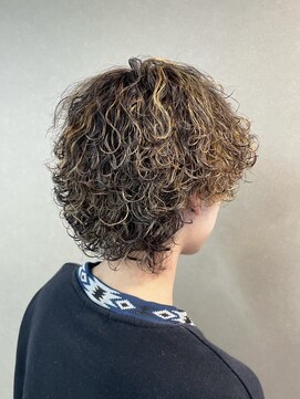 ロッコ 船橋駅(Rocco) ブラウンハイライトカラー ウルフ波巻きパーマ 船橋 船橋駅