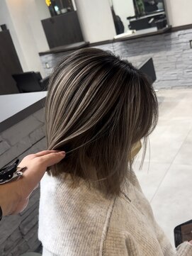 ジゼル 小倉(GiseL) グレージュ/シャドールーツ